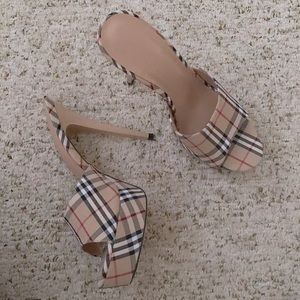 Plaid heels
